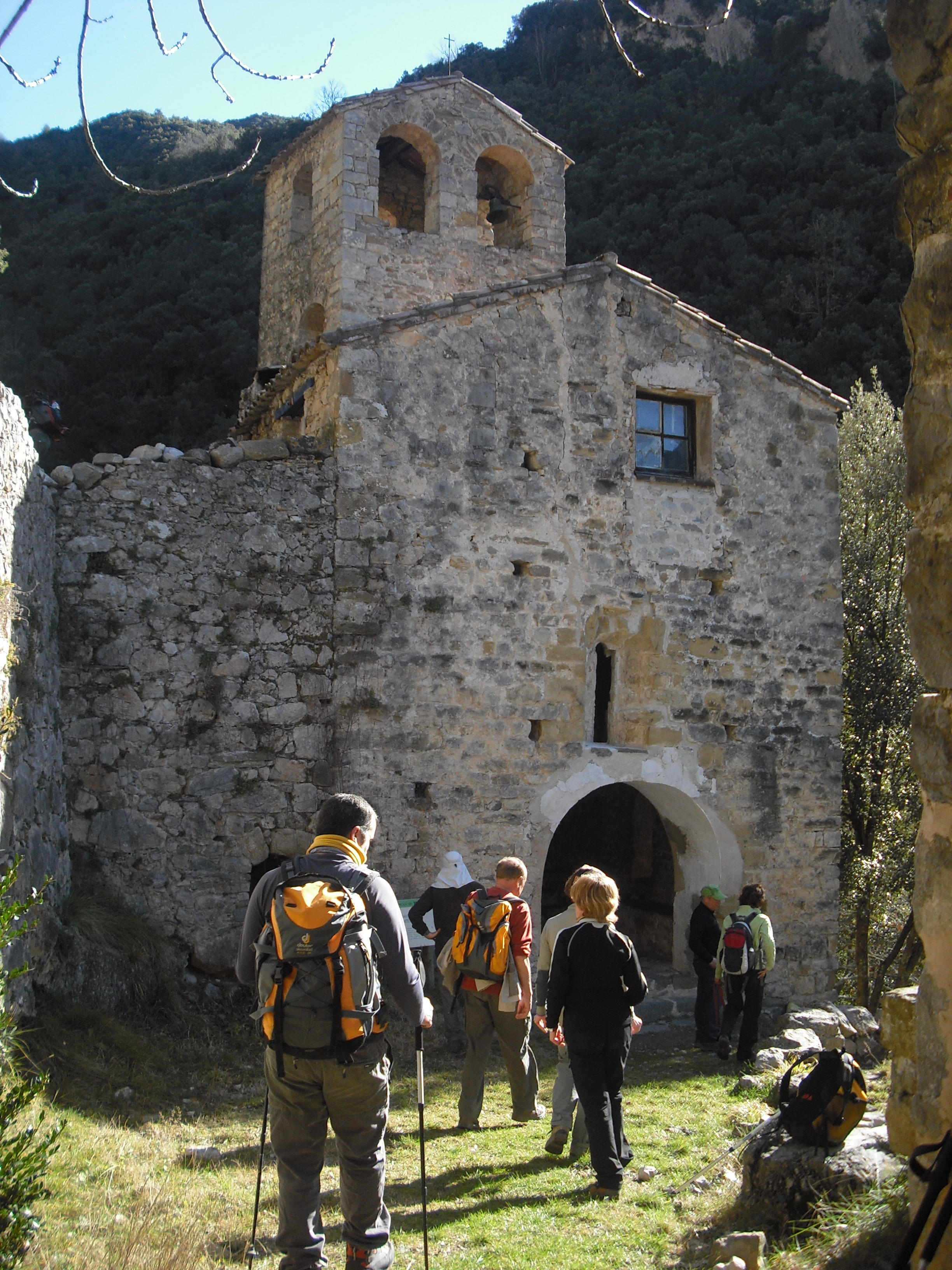 Arrivant a Santa Maria d'Escales